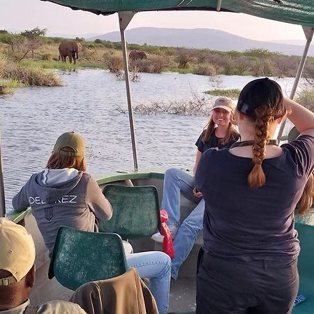 פונגולה Shayamoya Tiger Fishing And Game Lodge מראה חיצוני תמונה
