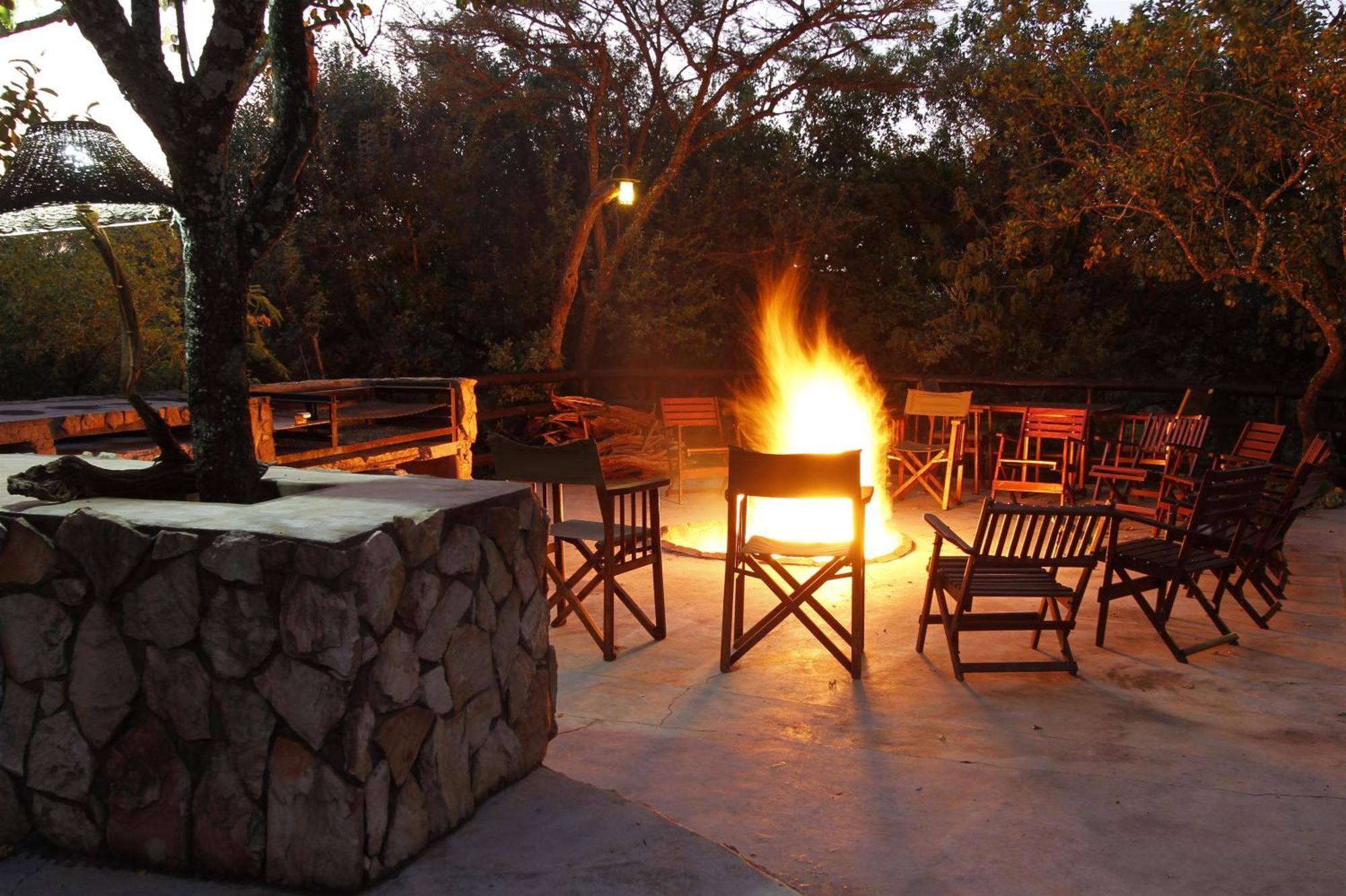 פונגולה Shayamoya Tiger Fishing And Game Lodge מראה חיצוני תמונה