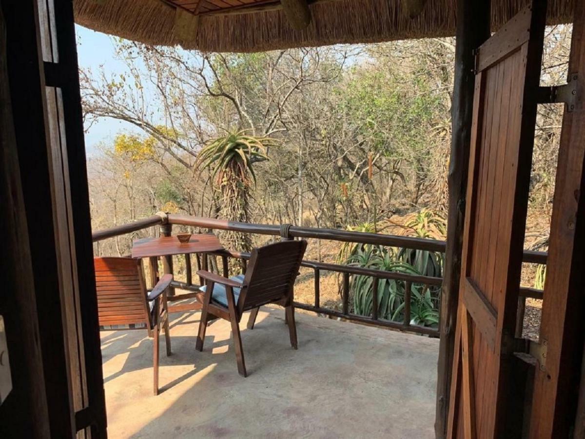 פונגולה Shayamoya Tiger Fishing And Game Lodge מראה חיצוני תמונה